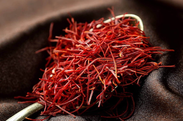 Saffron for Mood and Sleep in Perimenopause: Benefits & Dosage